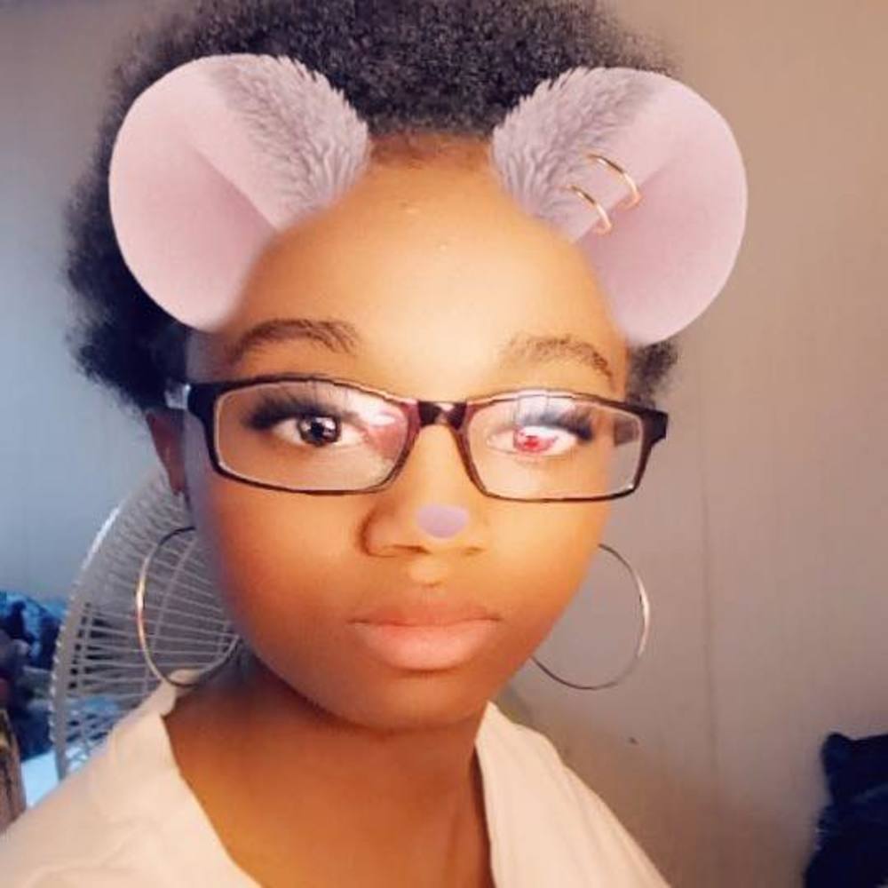 Meet your Posher, Ayana